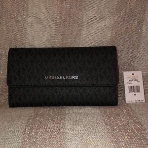 NWT Michael Kors Jet Set Trifold Wallet